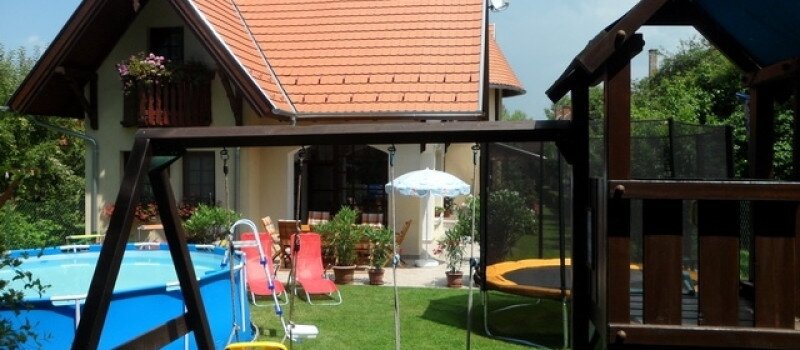 Bolygó Villa