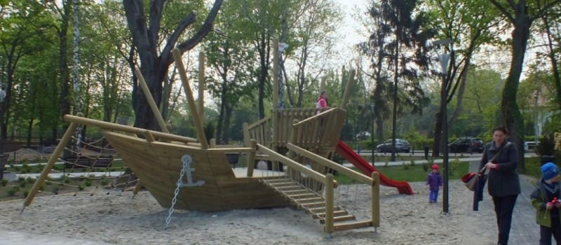 Játszótér - Kikötő - Balatonföldvár