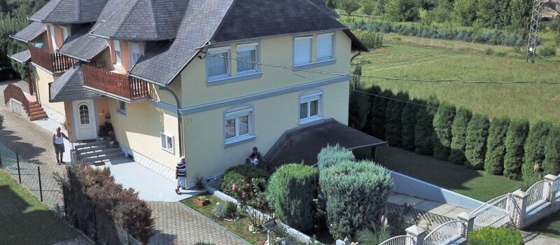 Piroska Apartmanház