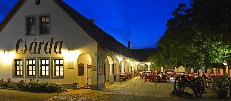 Várcsárda